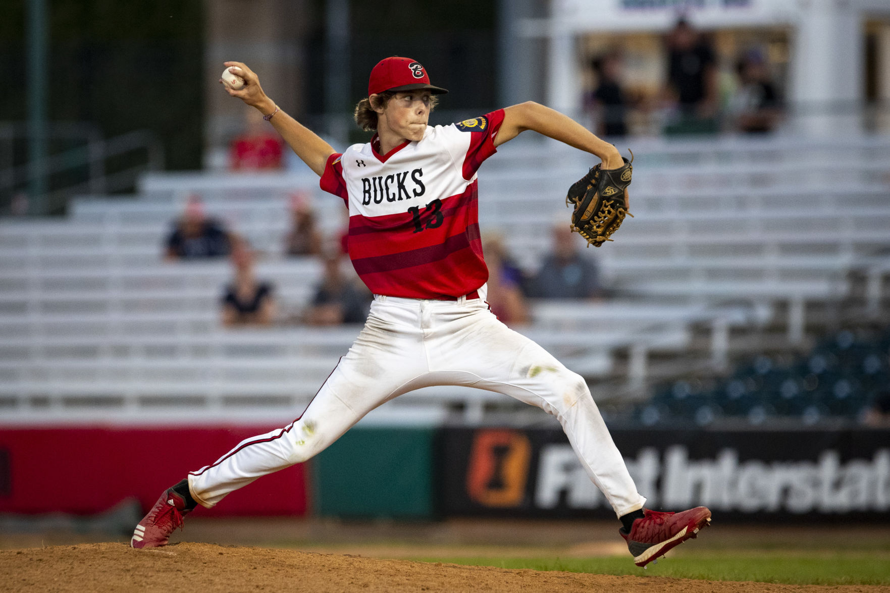 Scarlets vs. Bucks